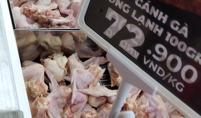 Đùi gà, cánh gà nhập vào thị trường Việt Nam ngày càng nhiều