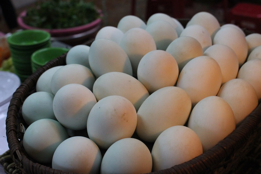 Giá trứng vịt tại TPHCM